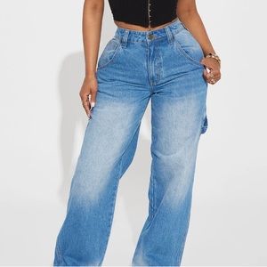 Non Stretch Utility
Straight Leg Jeans - Medium Wash